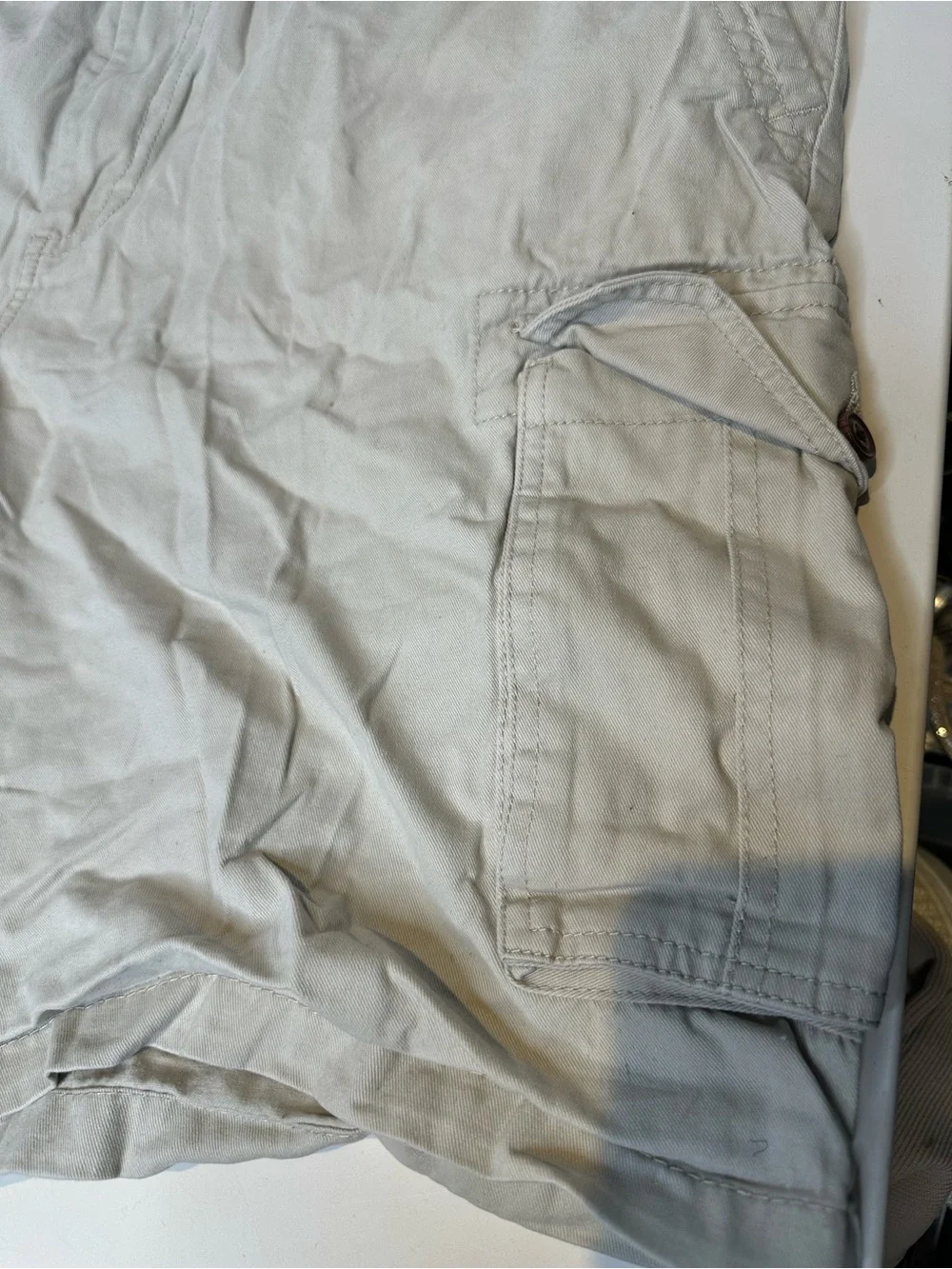 Falls Creek Men's Cargo Shorts in Light Khaki